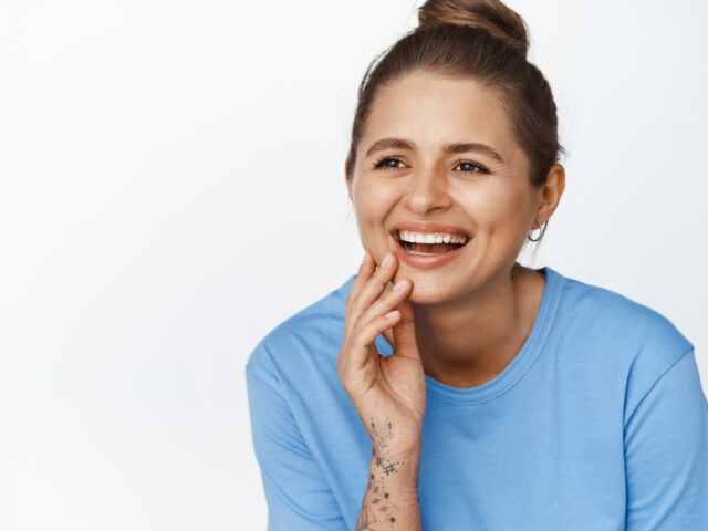 Everyday Invisalign Habits That Help Keep Your Smile Journey On Track